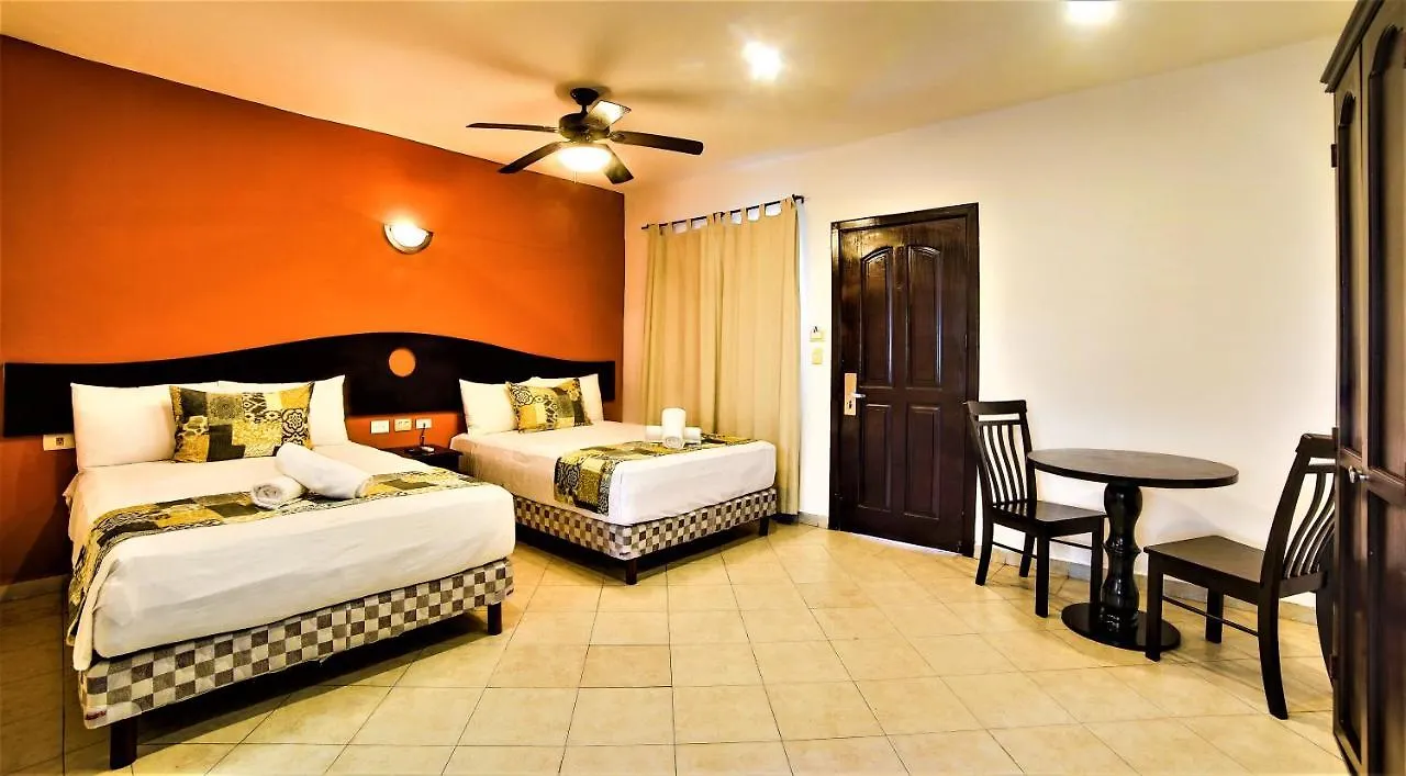 Hotel Colonial Playa Del Carmen Meksika