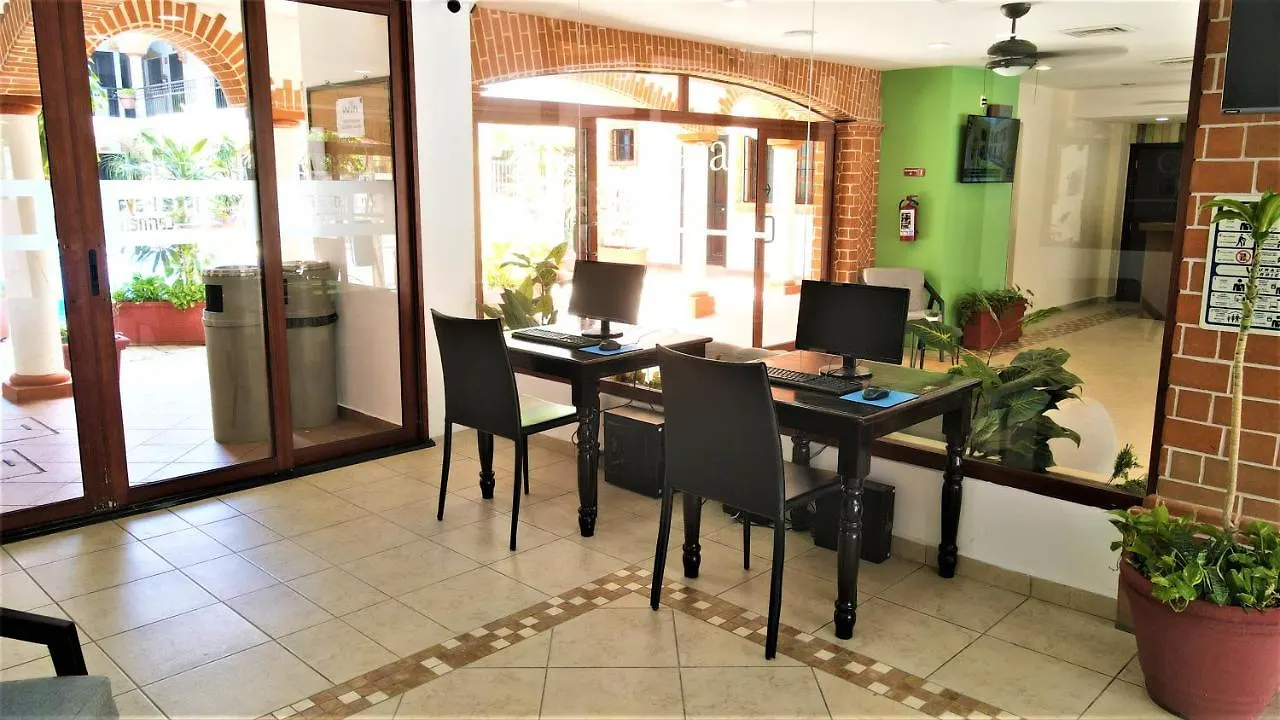 Hotel Colonial Playa Del Carmen Meksika