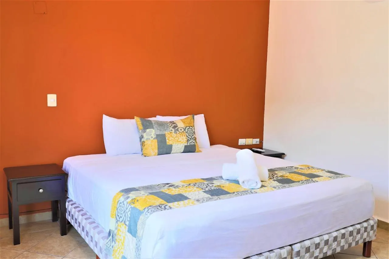 Hotel Colonial Playa Del Carmen