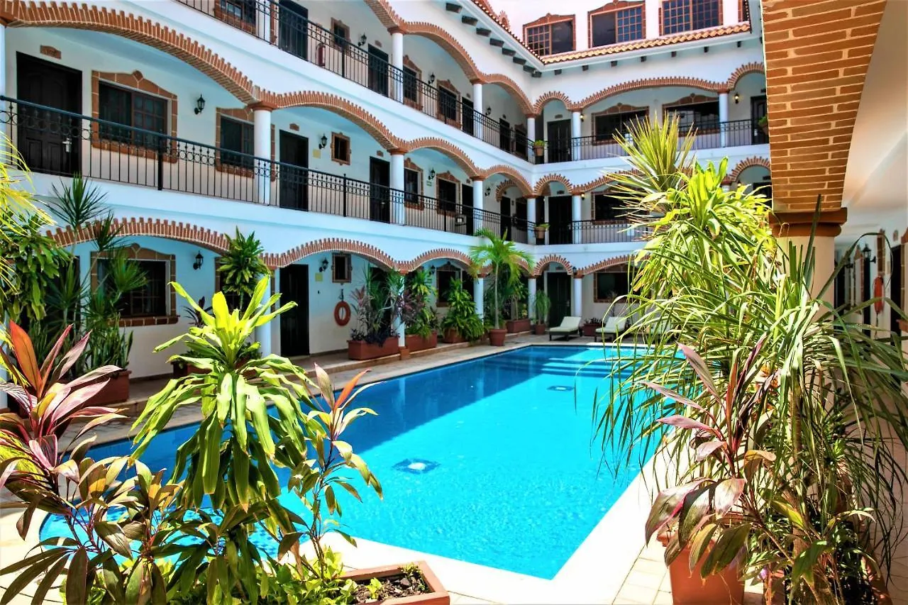 Hotel Colonial Playa Del Carmen Meksika