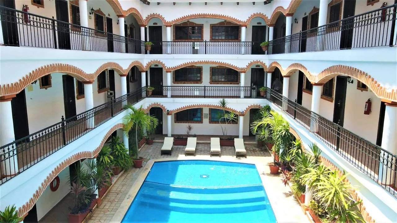 Hotel Colonial Πλάγια Ντελ Κάρμεν 3*,  Μεξικό